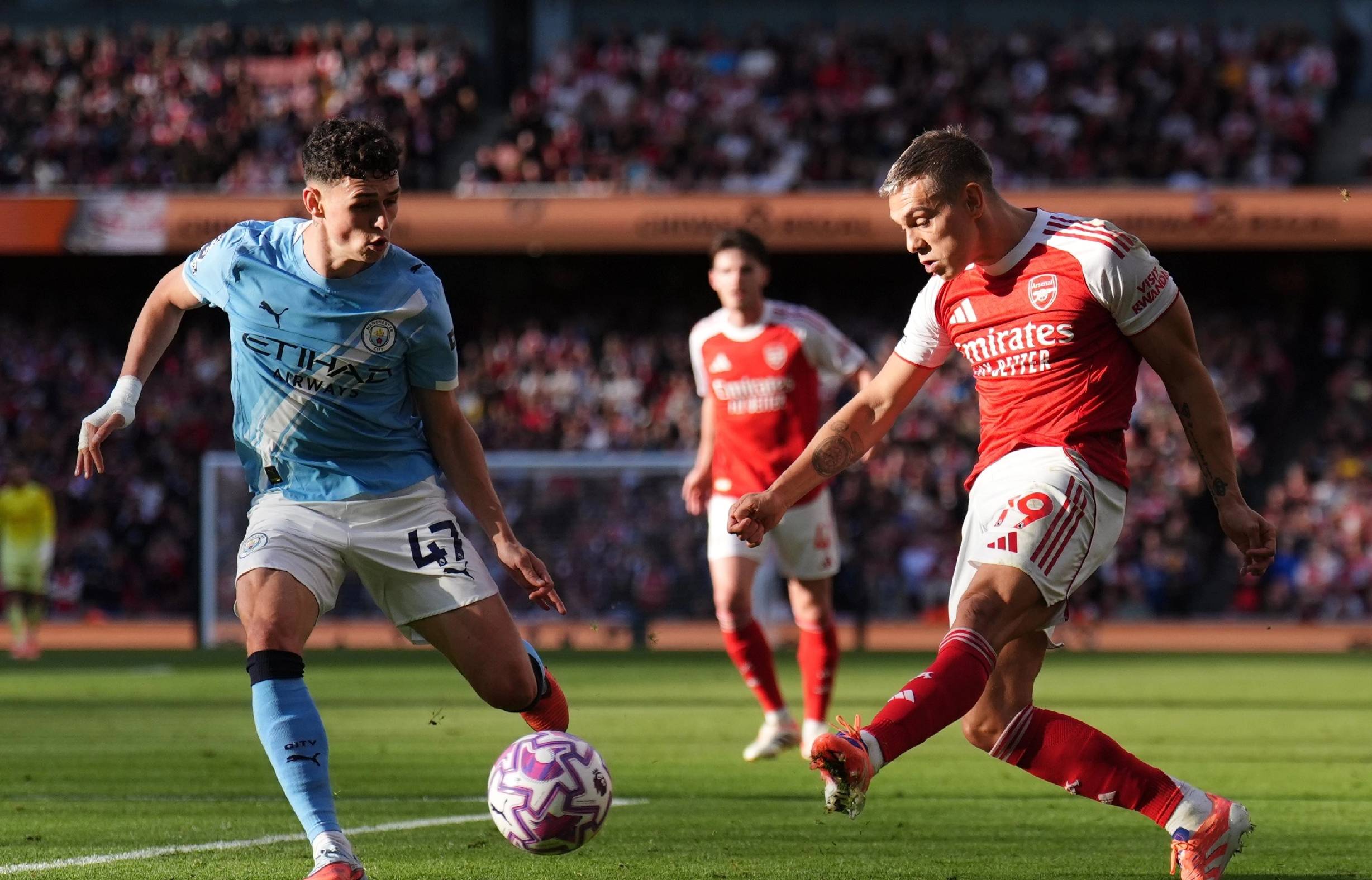 米体：弗拉泰西希望在冬窗离开国米，以获得更多的上场时间（米体：弗拉泰西倾向冬窗离队国米，寻求更多出场机会）