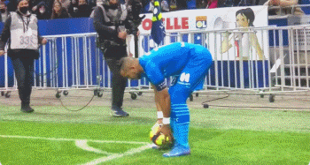 62场！埃梅里成为维拉队史英超获胜场数最多的主教练（埃梅里以62场英超胜利登顶维拉队史主帅胜场榜）