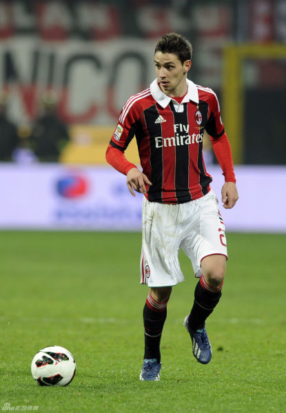 于帕梅卡诺：孔帕尼非常出色，我欠他很多；事情还没有结束（于帕梅卡诺：孔帕尼能力出众，我对他心怀感激；一切尚未结束）