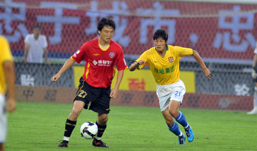 巴塞罗那对阵奥萨苏纳：决定哈维·阿隆索命运的周末（巴萨迎战奥萨苏纳：哈维·阿隆索命运走向的关键周末）