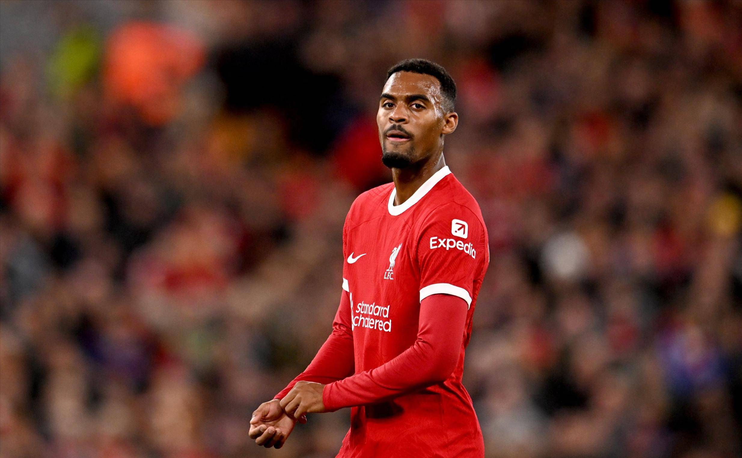 开场59秒闪击！福登创造本赛季英超最快进球纪录（开场仅59秒，福登改写本赛季英超最快进球纪录）