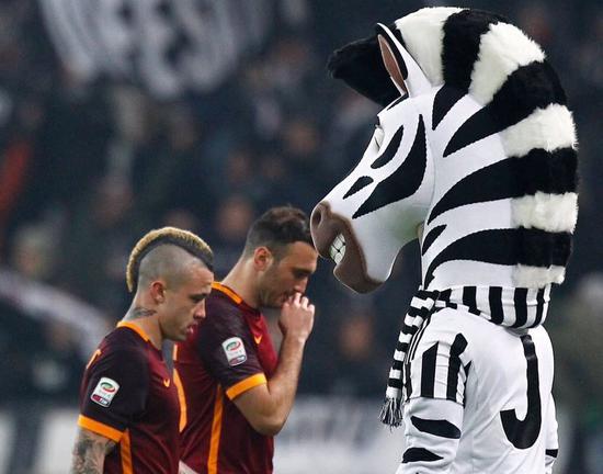 若昂-内维斯谈任意球主罚顺位：谁更有信心，谁就去罚（若昂-内维斯：任意球主罚看自信，谁有把握谁上）