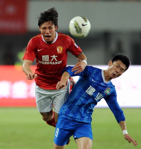 2025中乙官方最佳球员候选：彭啸、费尔南多领衔（2025中乙最佳球员官方候选出炉：彭啸、费尔南多领跑）