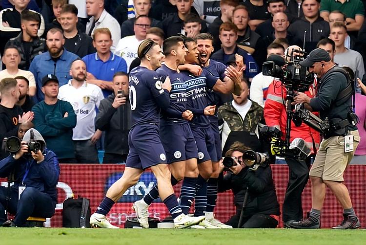 中足联公布俱乐部转让规定：双方不得存在与行业内逾期债务（中足联发布俱乐部转让新规：交易双方不得有行业内逾期债务）