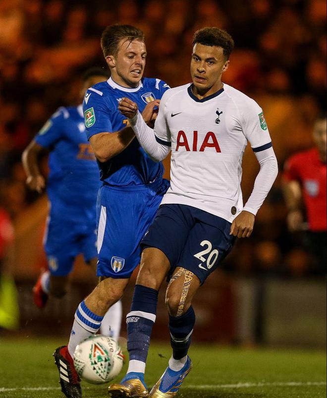 早报：拥有地表最强人类的从容感……怎么，你们没有吗？（早报：地表最强在阵，气定神闲——你们没有吗？）