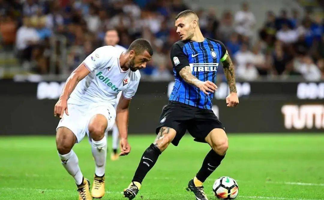 卡卢卢：斯帕莱蒂要求很高；我们可以随时切换三后卫或四后卫（卡卢卢：斯帕莱蒂标准很高，球队可随时在三后卫与四后卫间切换）