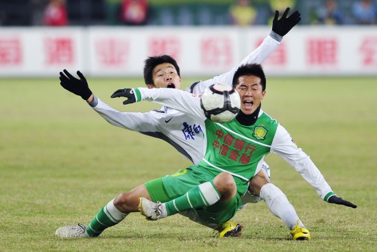 意甲半场：迈尼昂贡献神扑，AC米兰0-0拉齐奥（意甲半场战报：迈尼昂多次神扑救险，AC米兰0-0暂平拉齐奥）